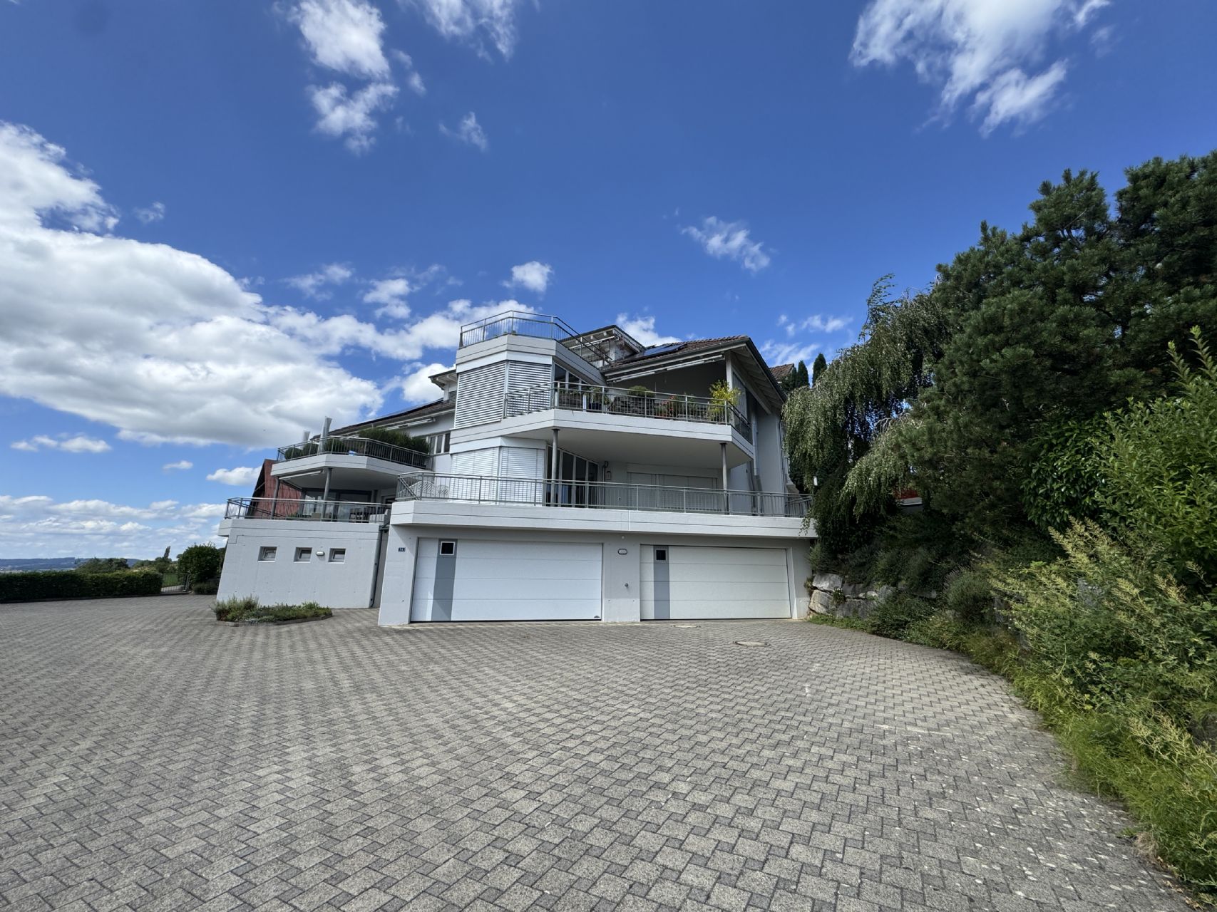 3.5-Zimmer-Gartenwohnung mit Seesicht