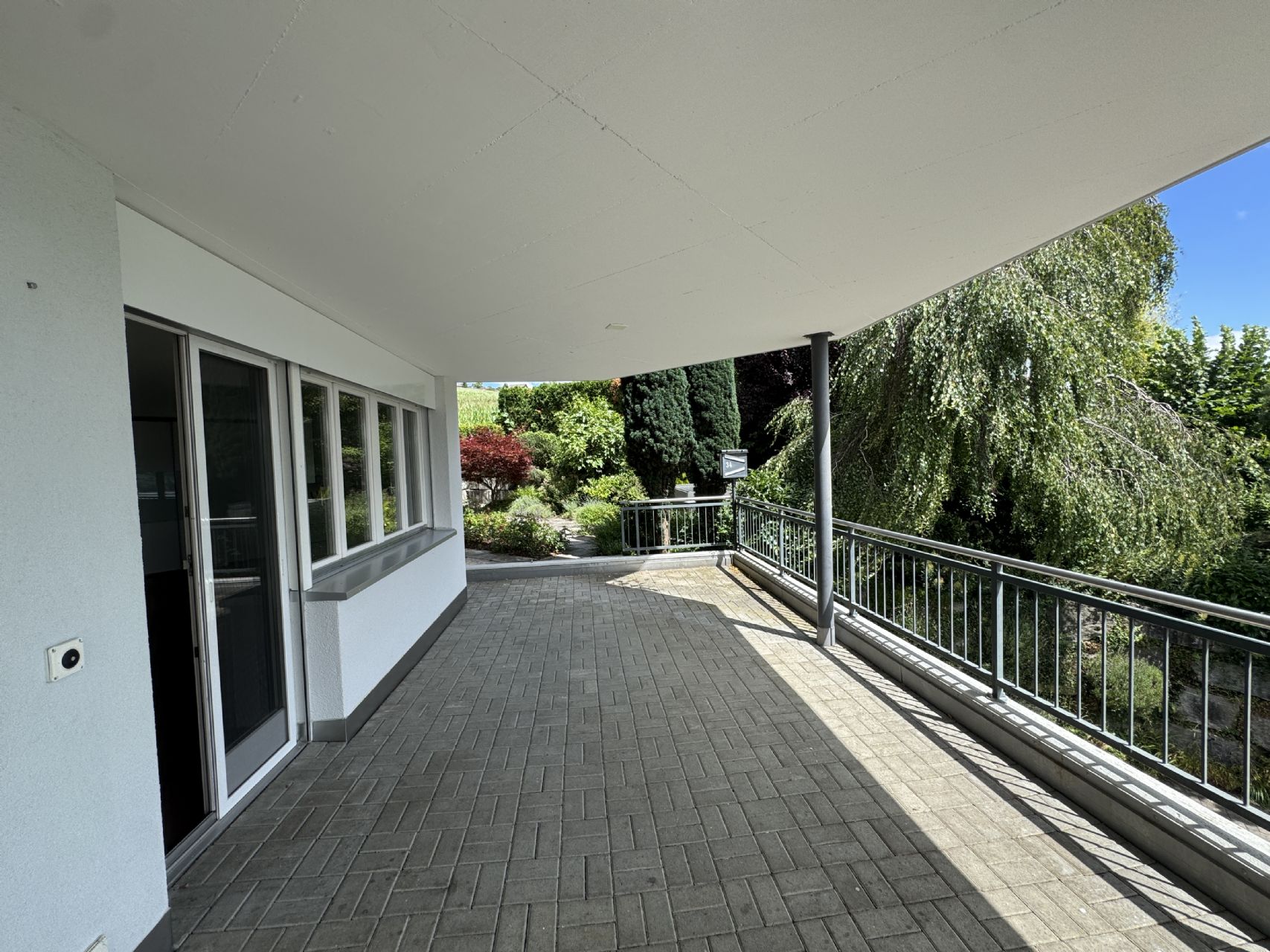 3.5-Zimmer-Gartenwohnung mit Seesicht