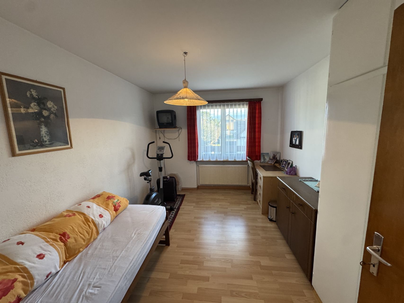Gepflegtes Einfamilienhaus an bester Lage – ideal für Paare & kleine Familien