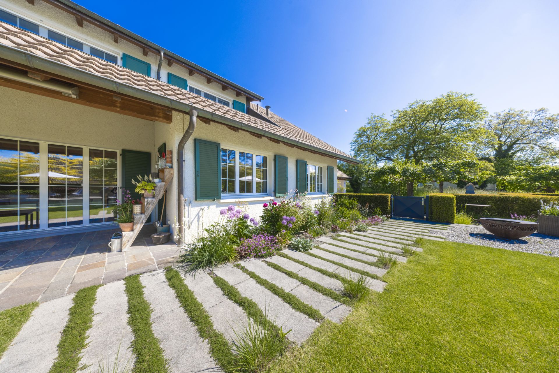 7.5-Zimmer-Einfamilienhaus mit Pool