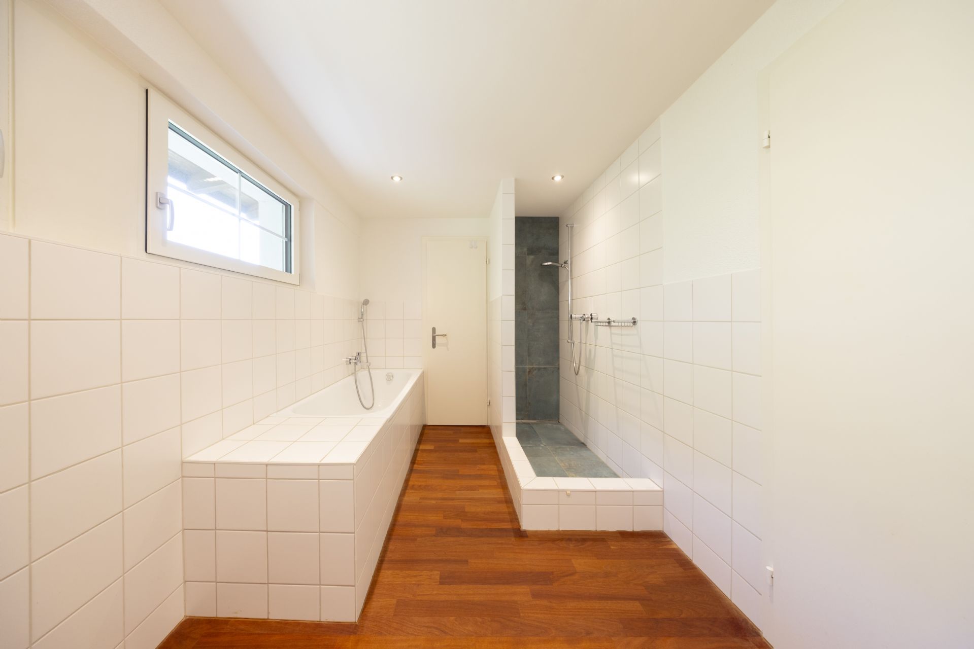 7.5-Zimmer-Einfamilienhaus mit Pool