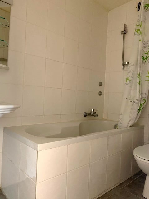 Ruhig gelegene, teilsanierte 3.5-Zimmerwohnungen mit Garage und Nebenraum, Nähe ÖV