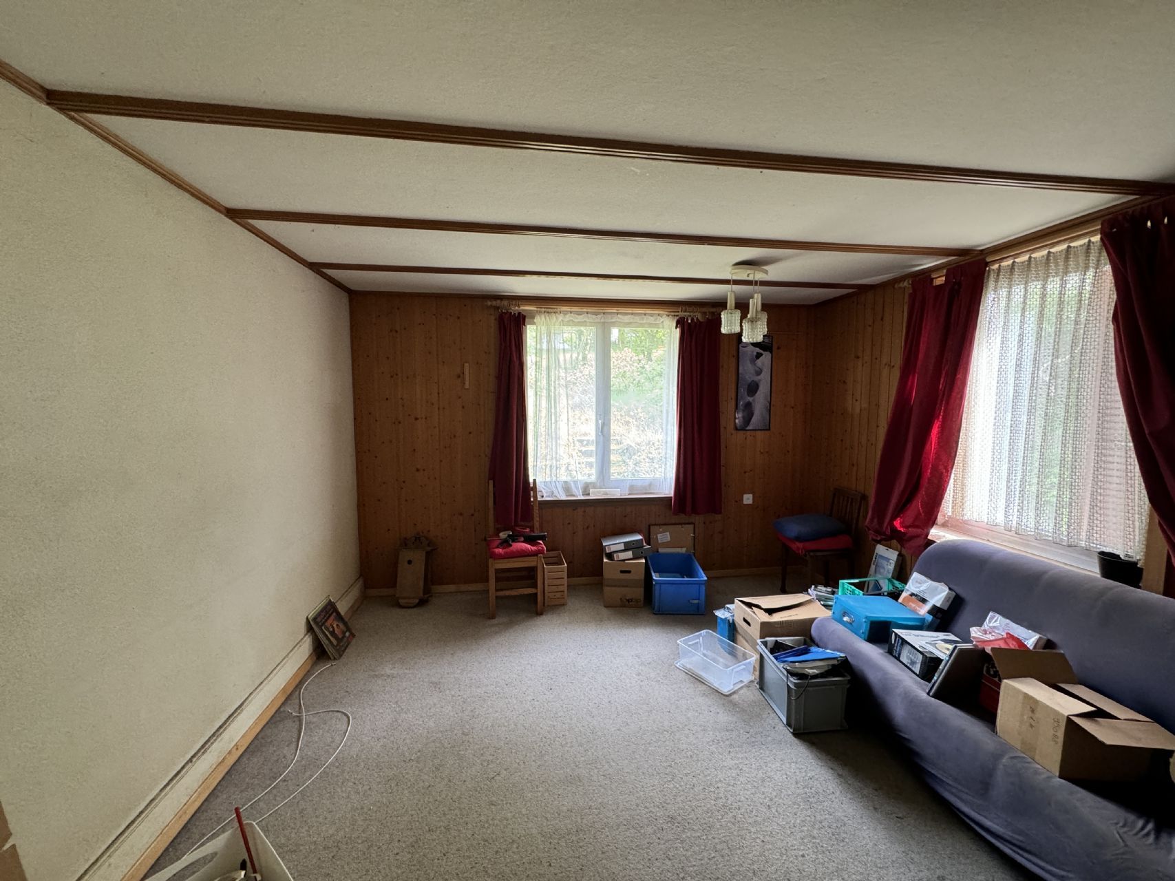 Mehrfamilienhaus mit drei Einheiten zu verkaufen