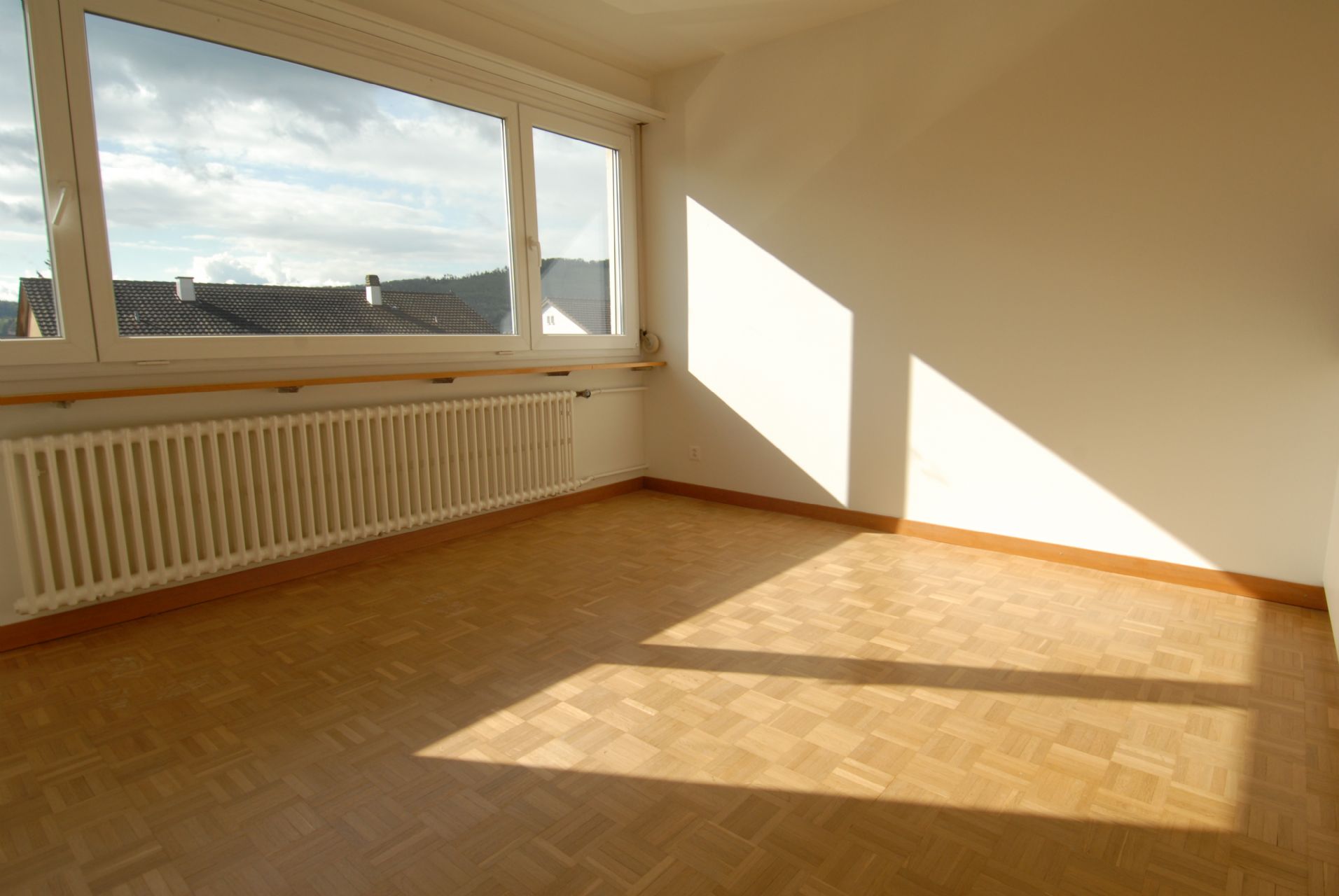 Wohnen an ruhiger Lage! Grosszügige Wohnung Nähe Waldrand!