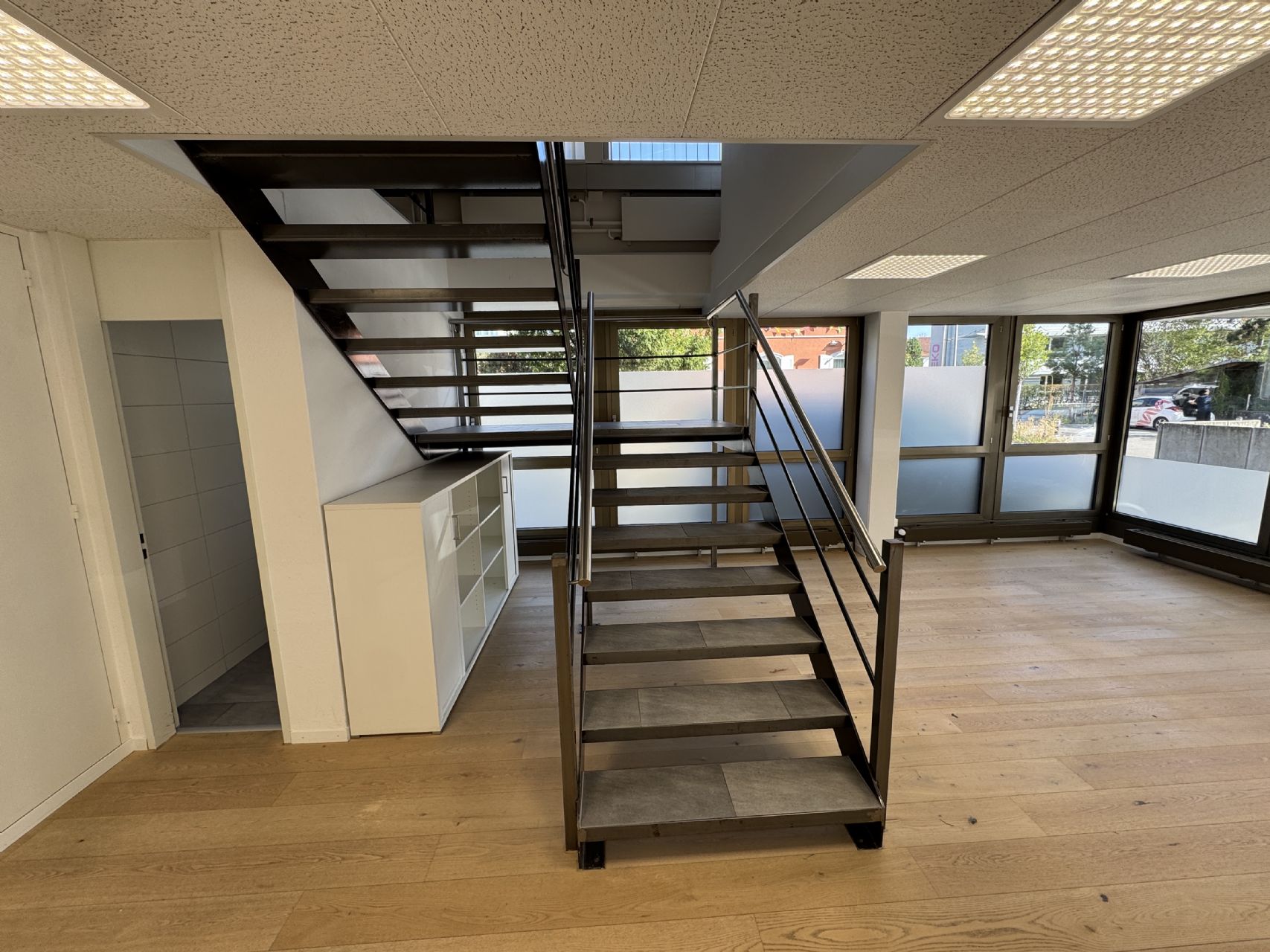 Repräsentative Gewerbefläche mit 284m2 an zentraler Lage