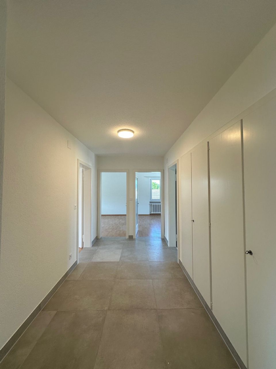 Teilsanierte 3.5-Zimmerwohnung zu vermieten an ruhiger und bevorzugter Lage!