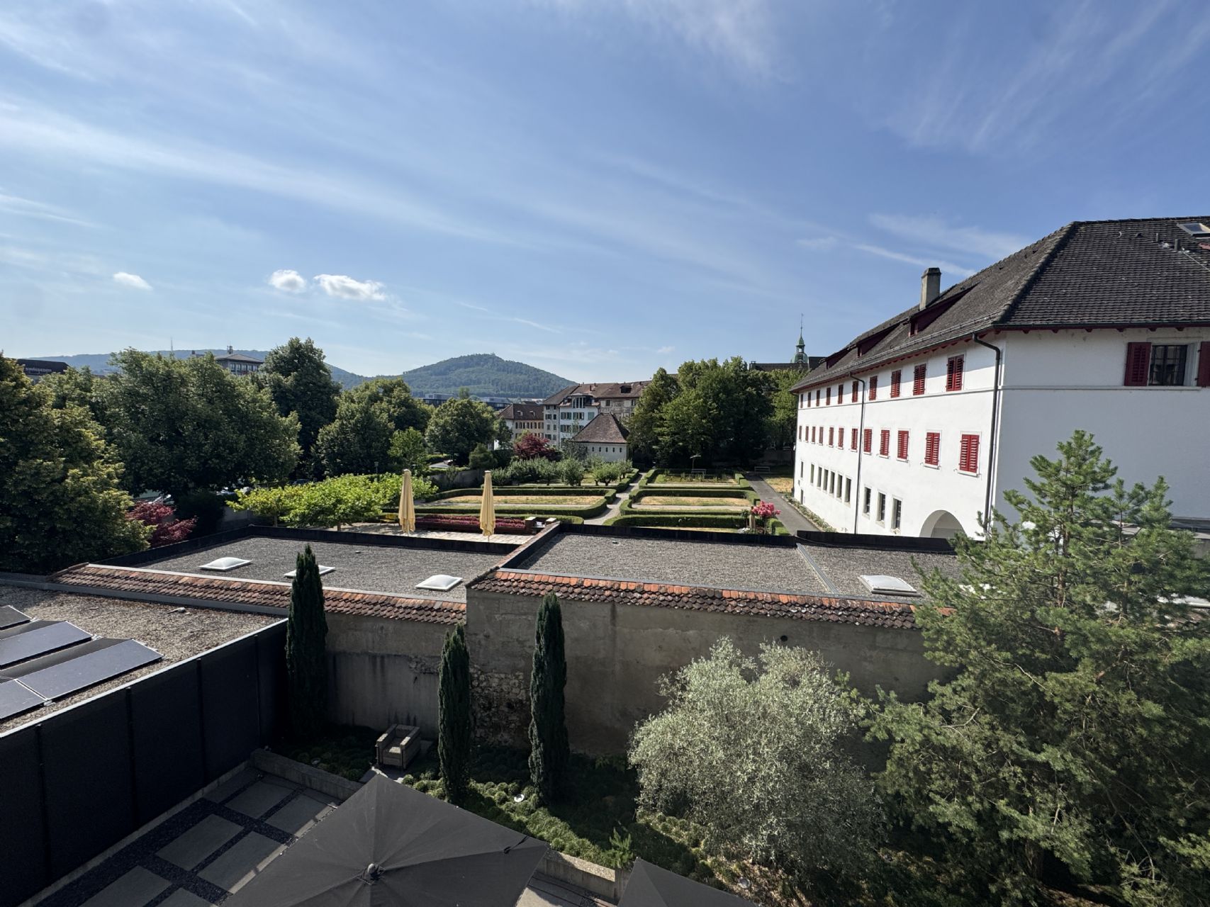Bürofläche im 2. Obergeschoss Ost mit Gartenterrasse und Kühlanlage