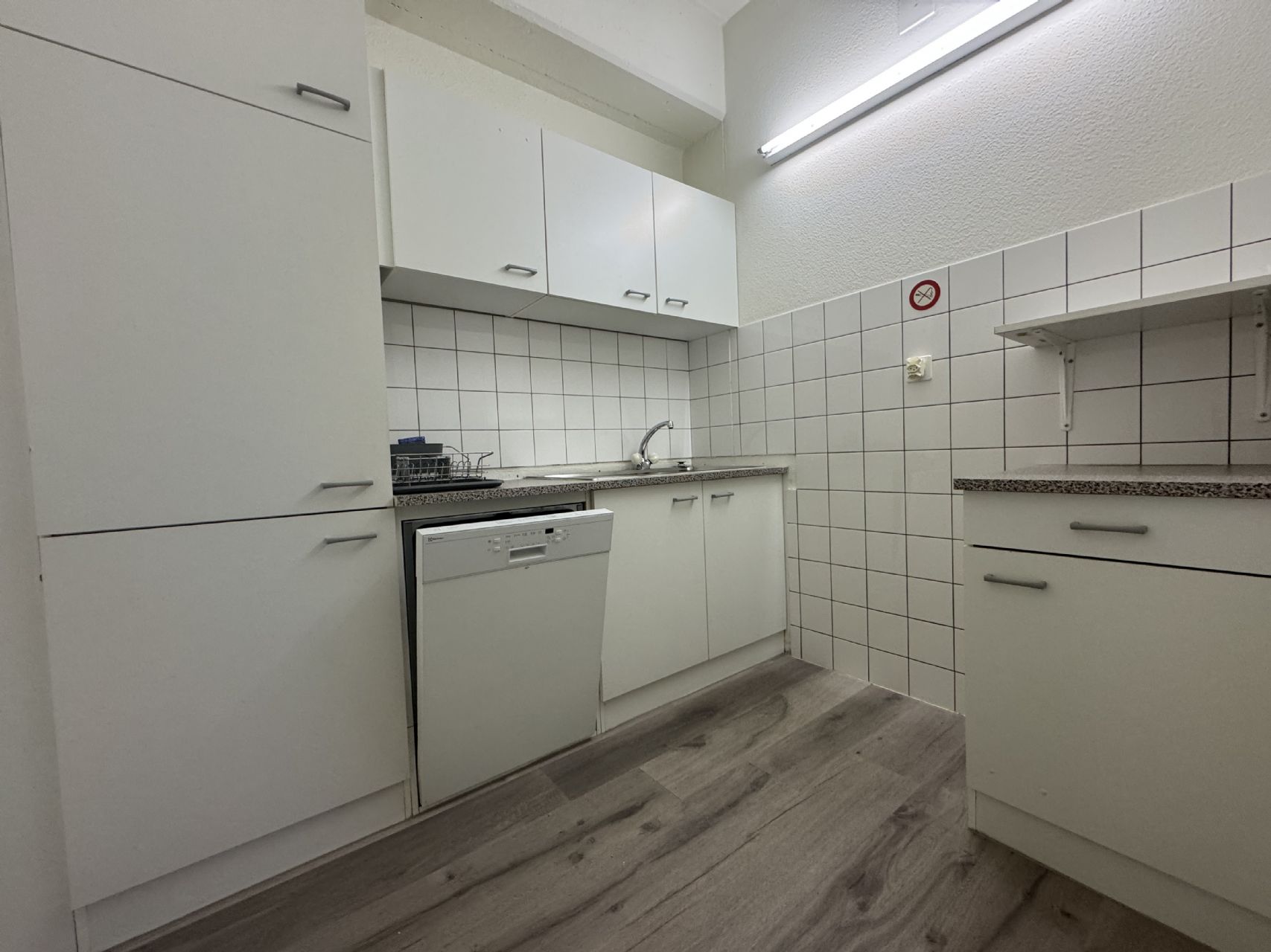 Büro-/Gewerbe- oder Praxis- Atelierstandort an optimaler Lage zu vermieten!