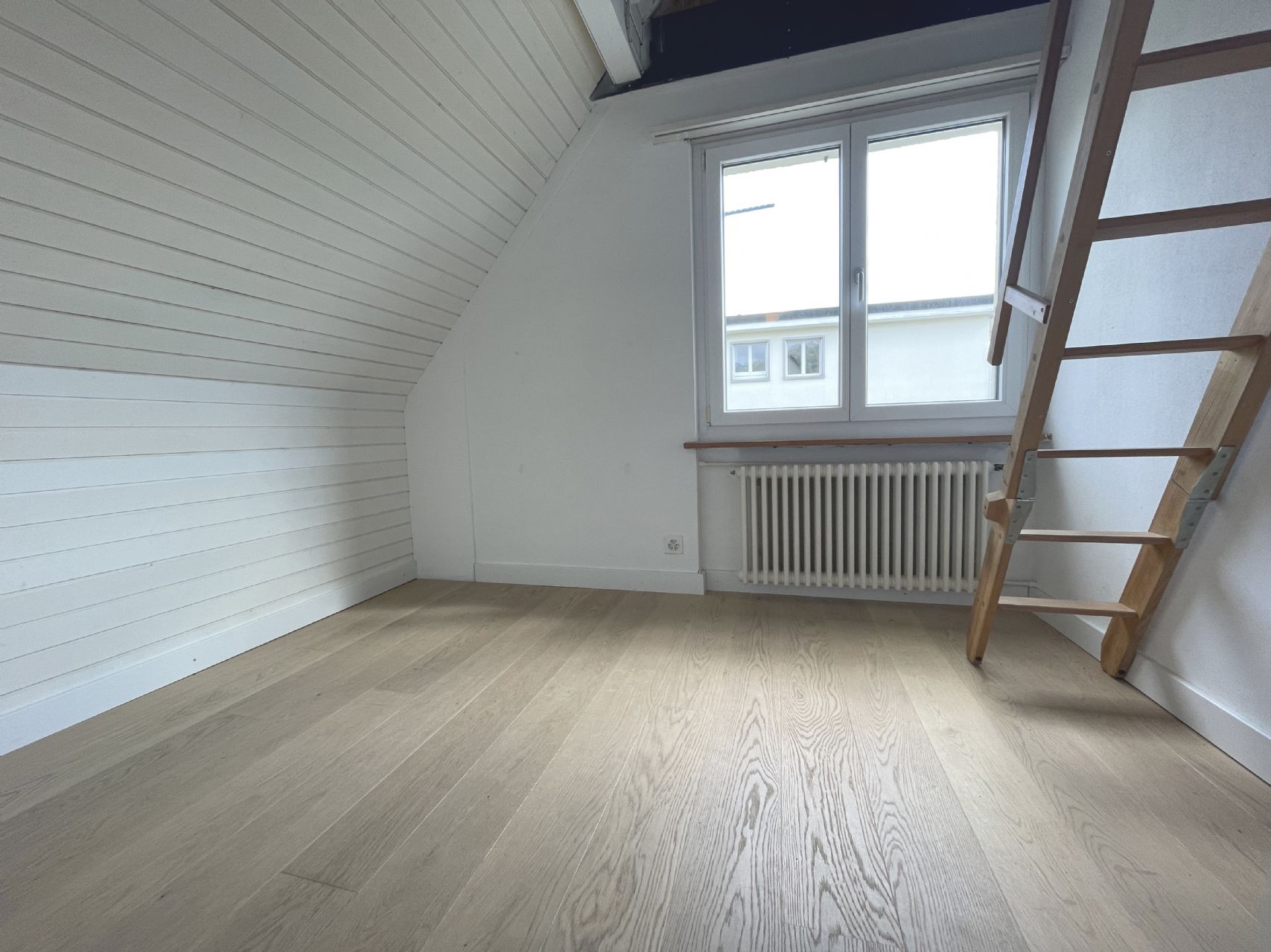 5.5-ZW-Einfamilienhaus mit Pool