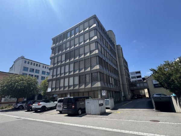 Repräsentative Gewerbefläche mit 284m2 an zentraler Lage