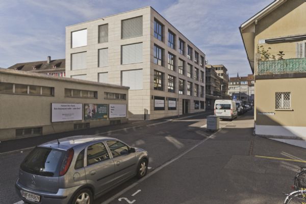 Bürofläche im Erdgeschoss West mit Gartenterrasse und Kühlanlage