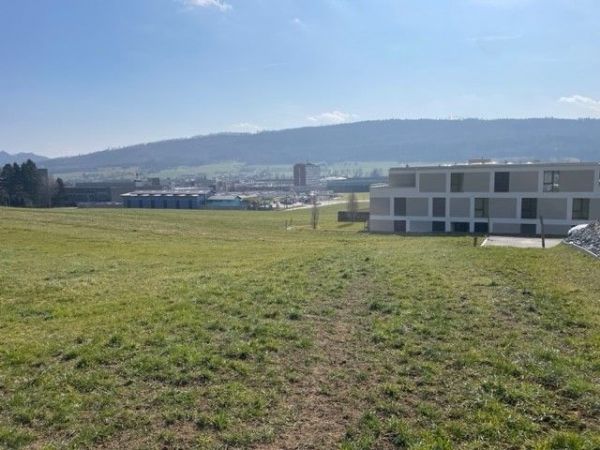 Bauland Zone W2 an erhöhter Lage