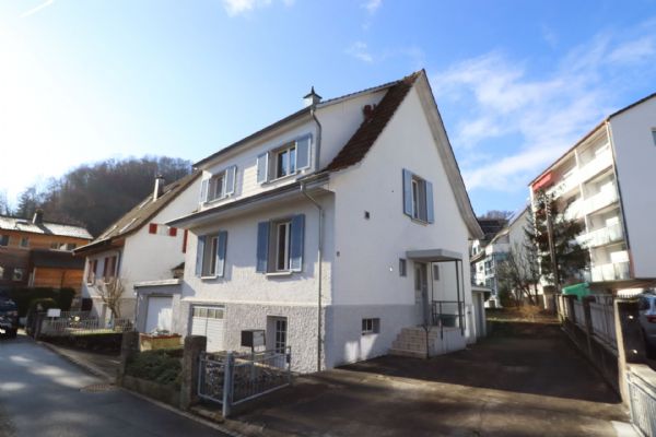 Einfamilienhaus - ruhige Lage, Nähe ÖV-Einkauf-Schulen